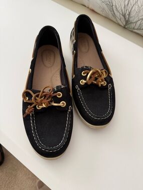 Sperry Topsider boat shoes in Leopard & Black Suede with Brown Leather Laces